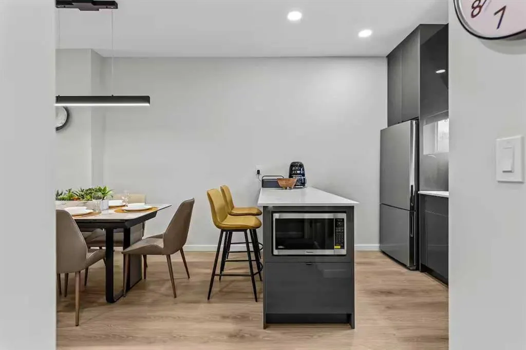 506 Bow Valley Trail, #4