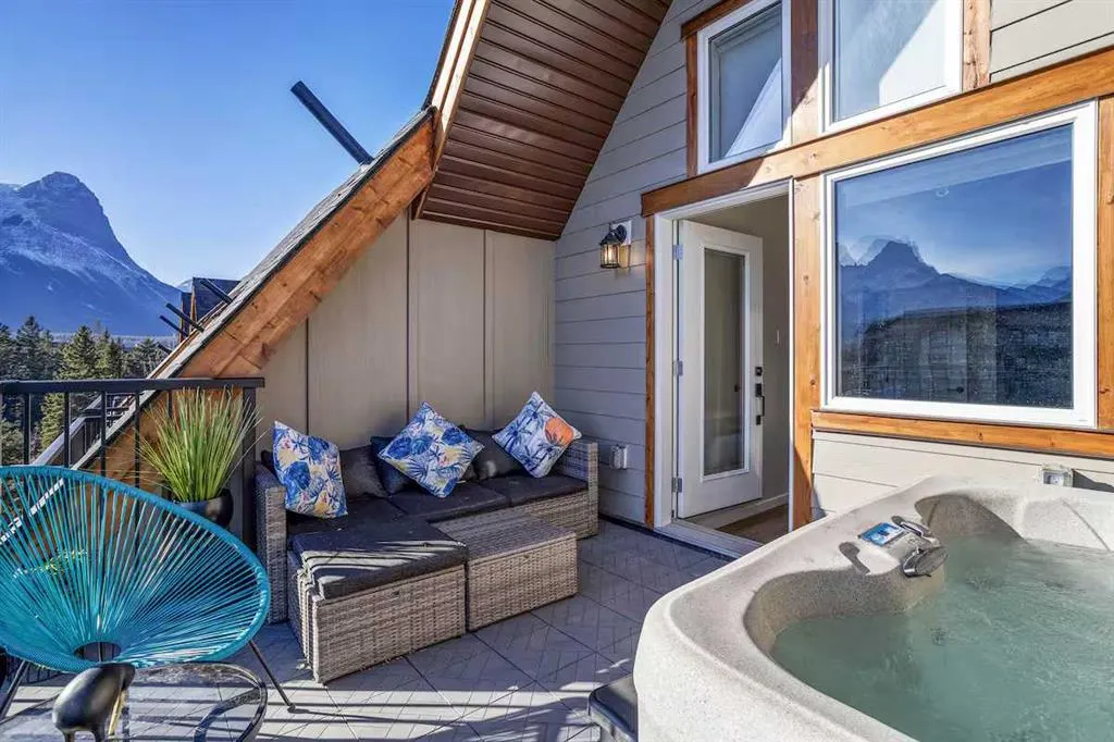 506 Bow Valley Trail, #4