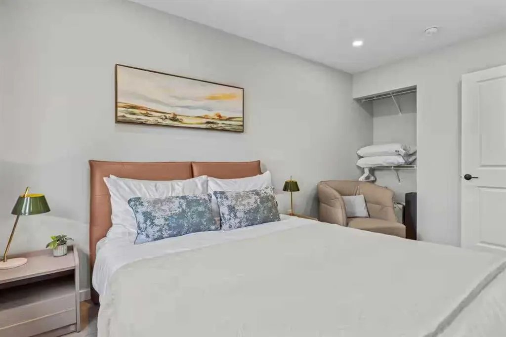 506 Bow Valley Trail, #4