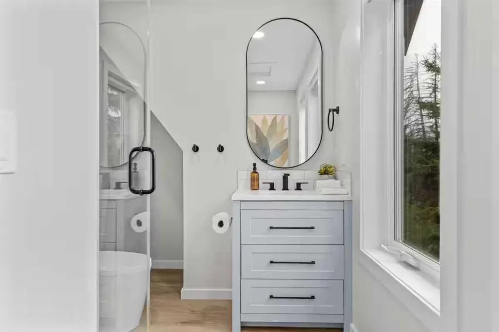 506 Bow Valley Trail, #4