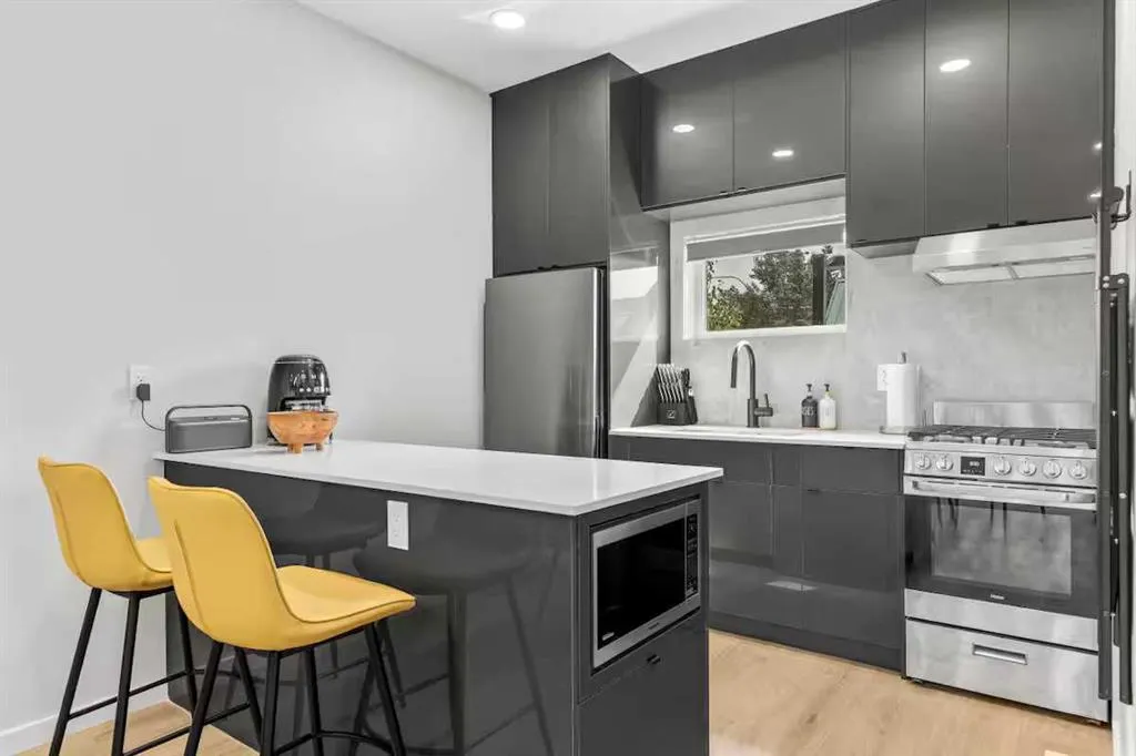 506 Bow Valley Trail, #4