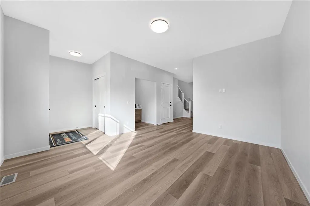 30 Herron Street NE