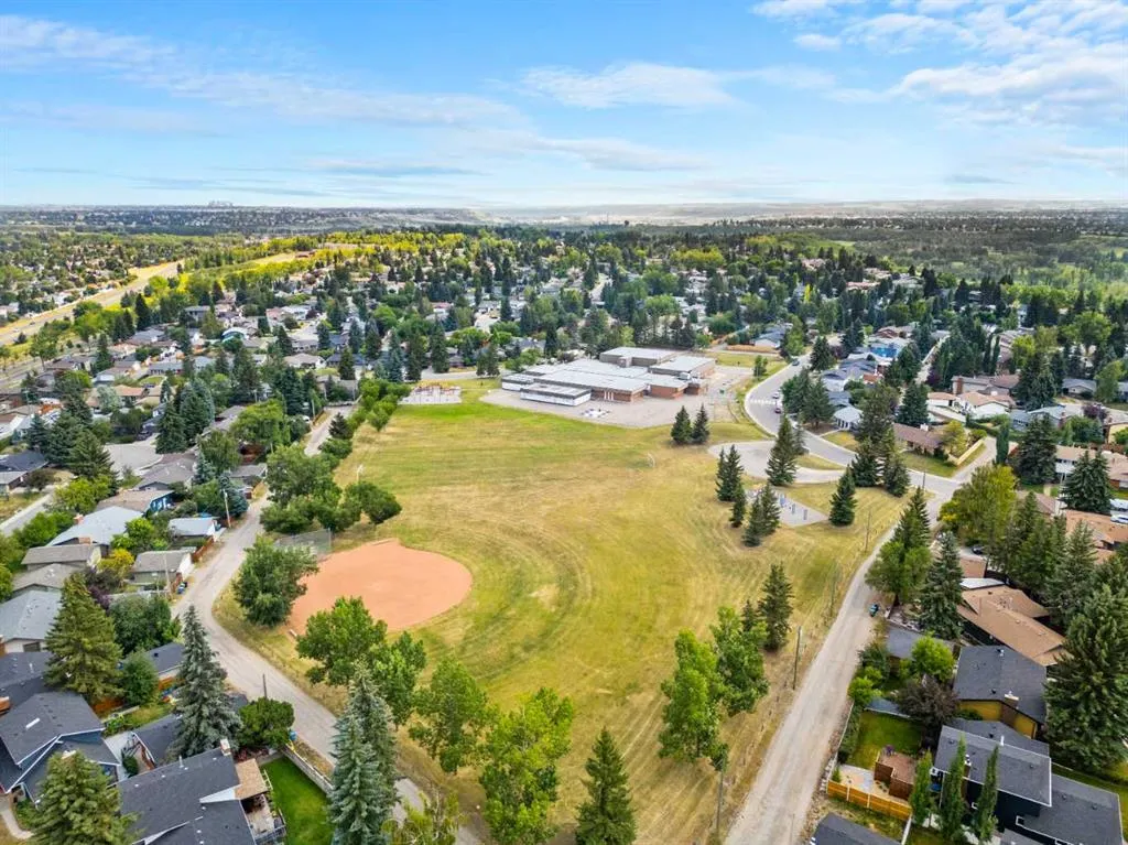 33 Parkridge View SE