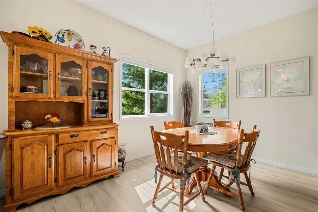 33 Parkridge View SE