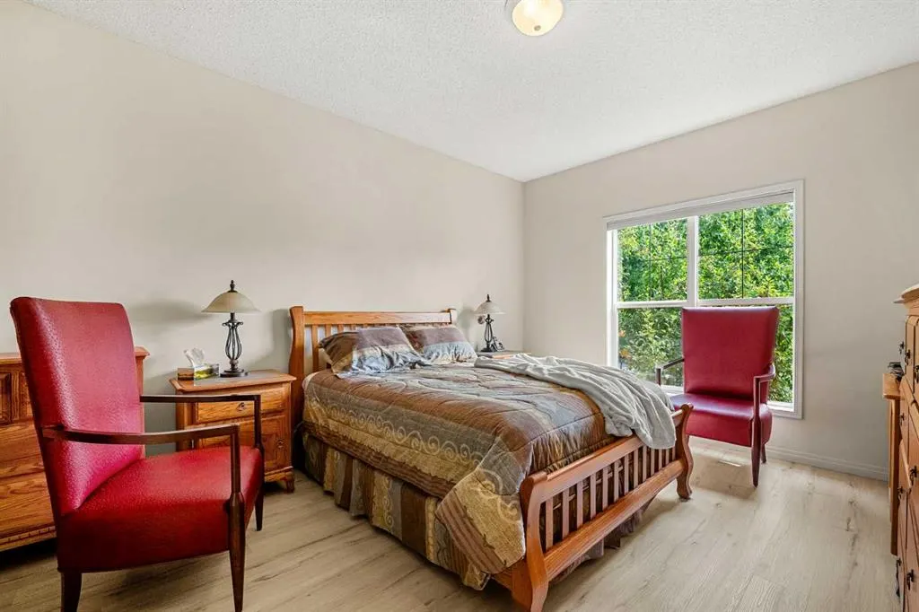 33 Parkridge View SE