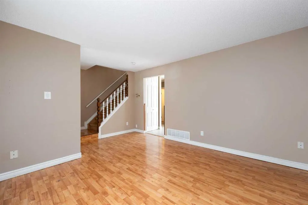 103 Grayling Crescent