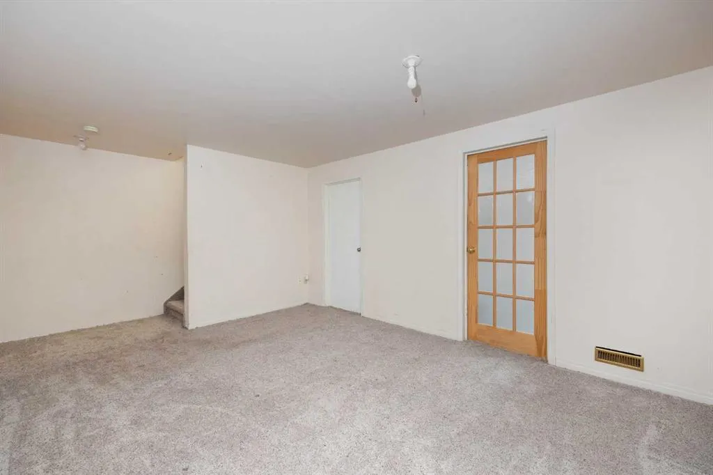 103 Grayling Crescent
