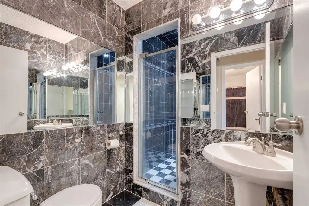 3015 51 Street SW, #5