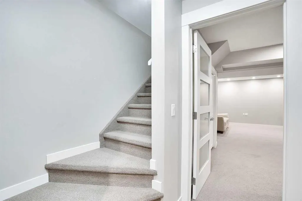 157 Rainbow Falls Boulevard