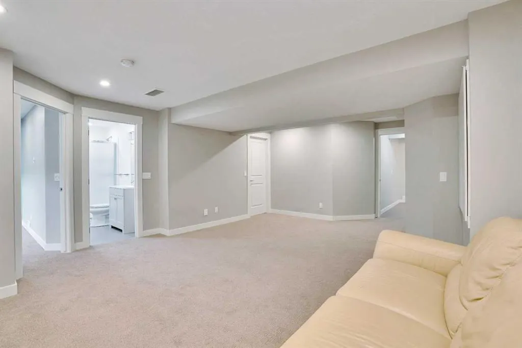 157 Rainbow Falls Boulevard