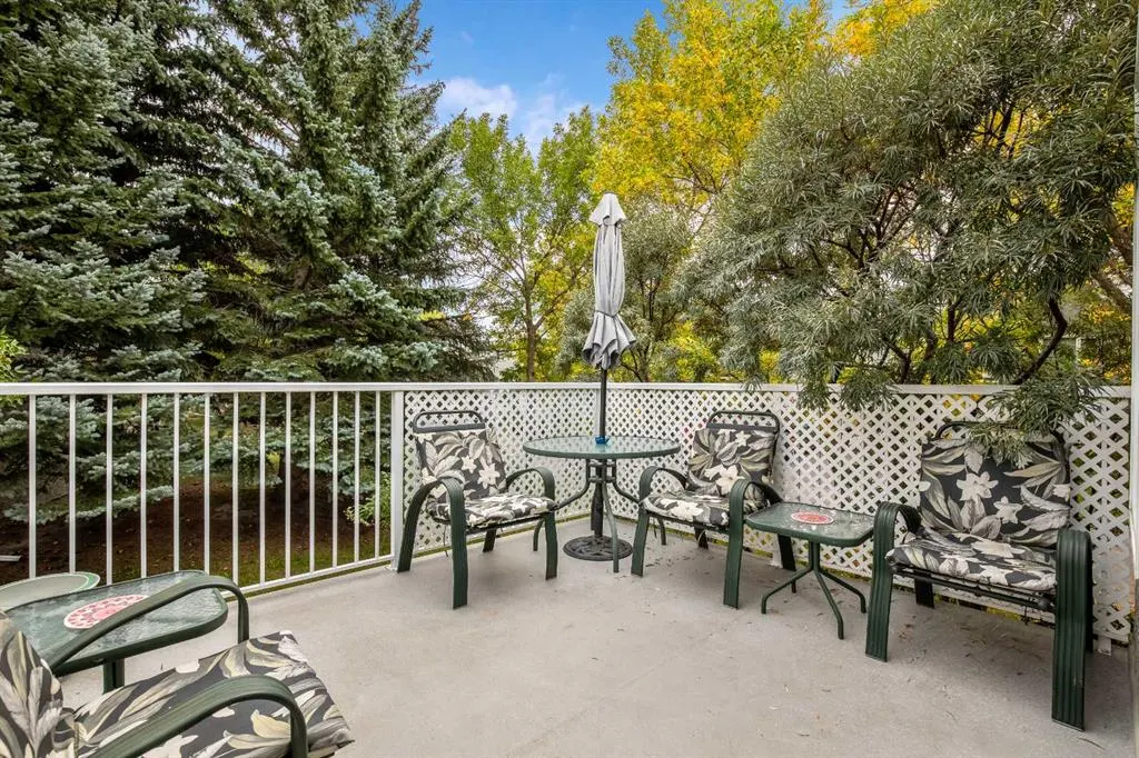 214 Fairway Drive NW