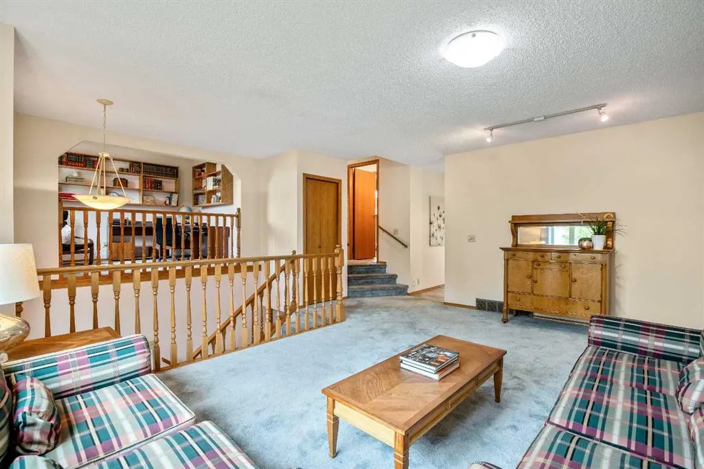 214 Fairway Drive NW