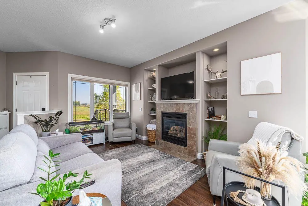 1015 Carriage Lane Drive