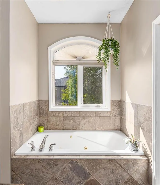 1015 Carriage Lane Drive