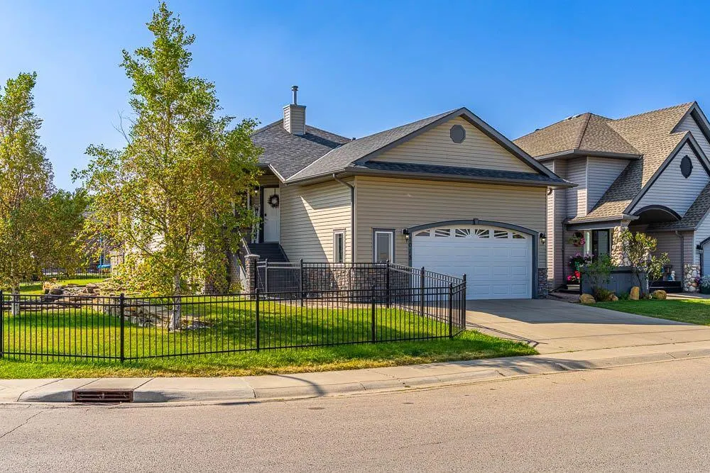 1015 Carriage Lane Drive
