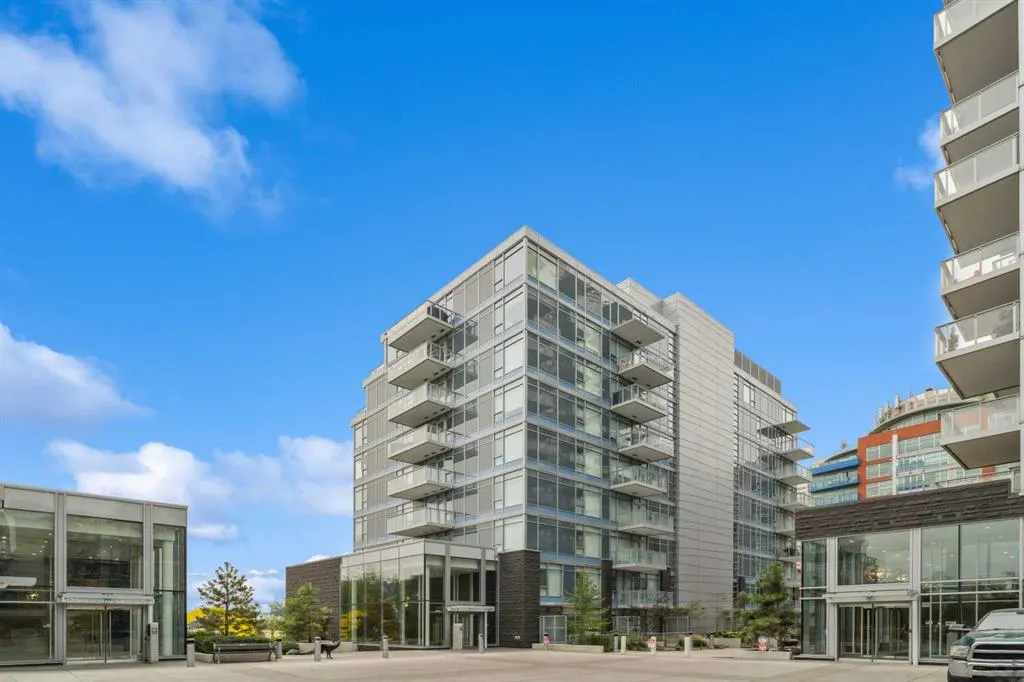 118 Waterfront Court SW, #607