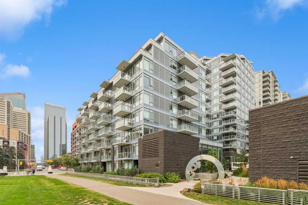 118 Waterfront Court SW, #607