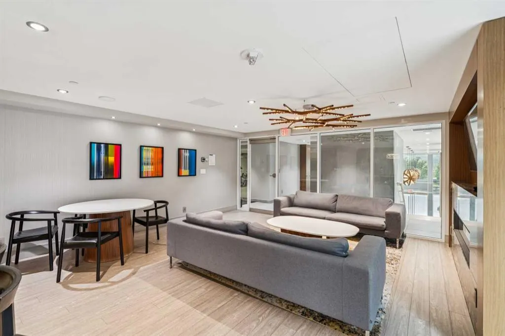 118 Waterfront Court SW, #607