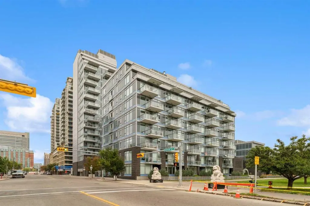 118 Waterfront Court SW, #607
