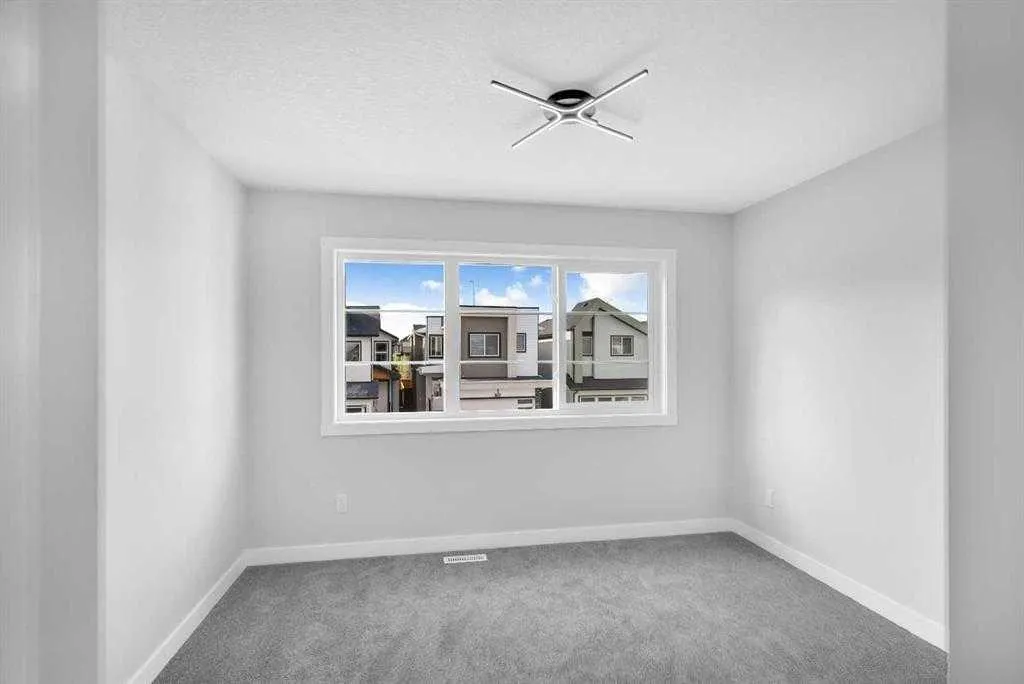 110 Saddlepeace Crescent NE