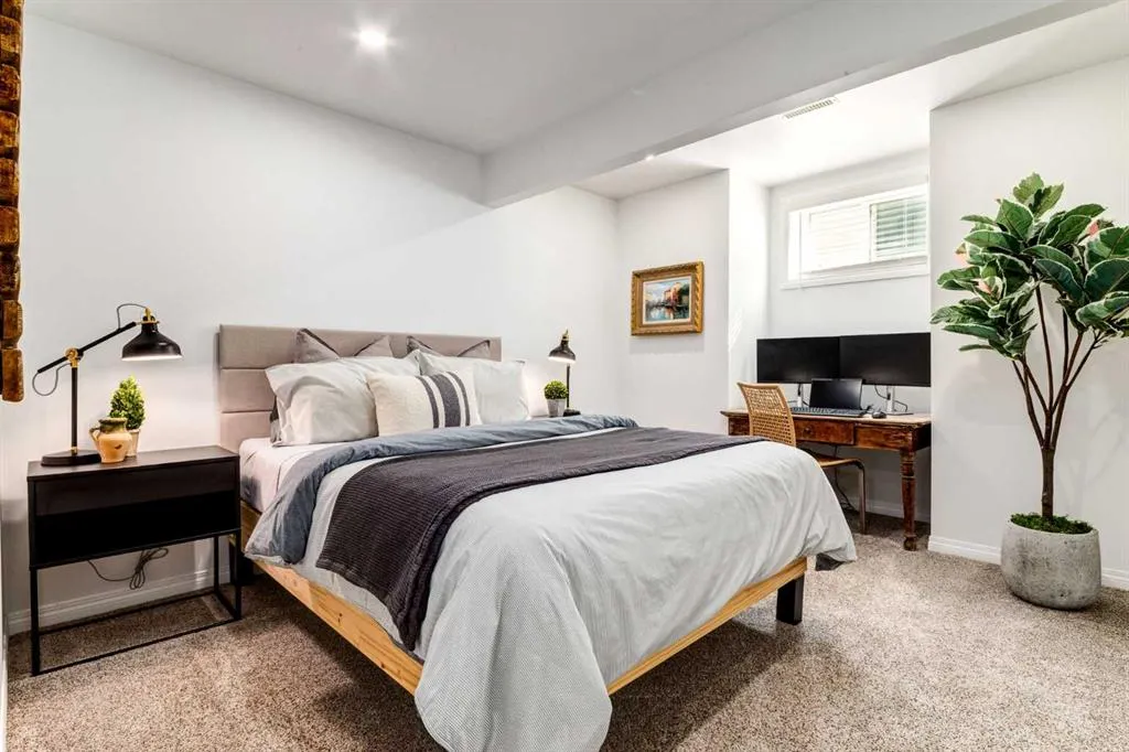 37 Prestwick Park SE