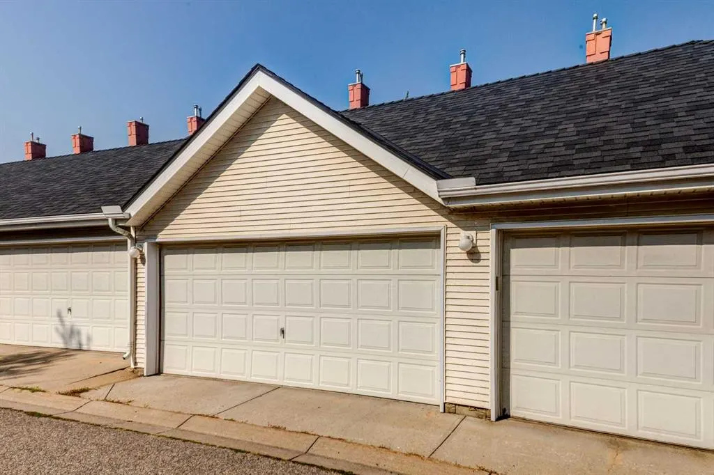 37 Prestwick Park SE
