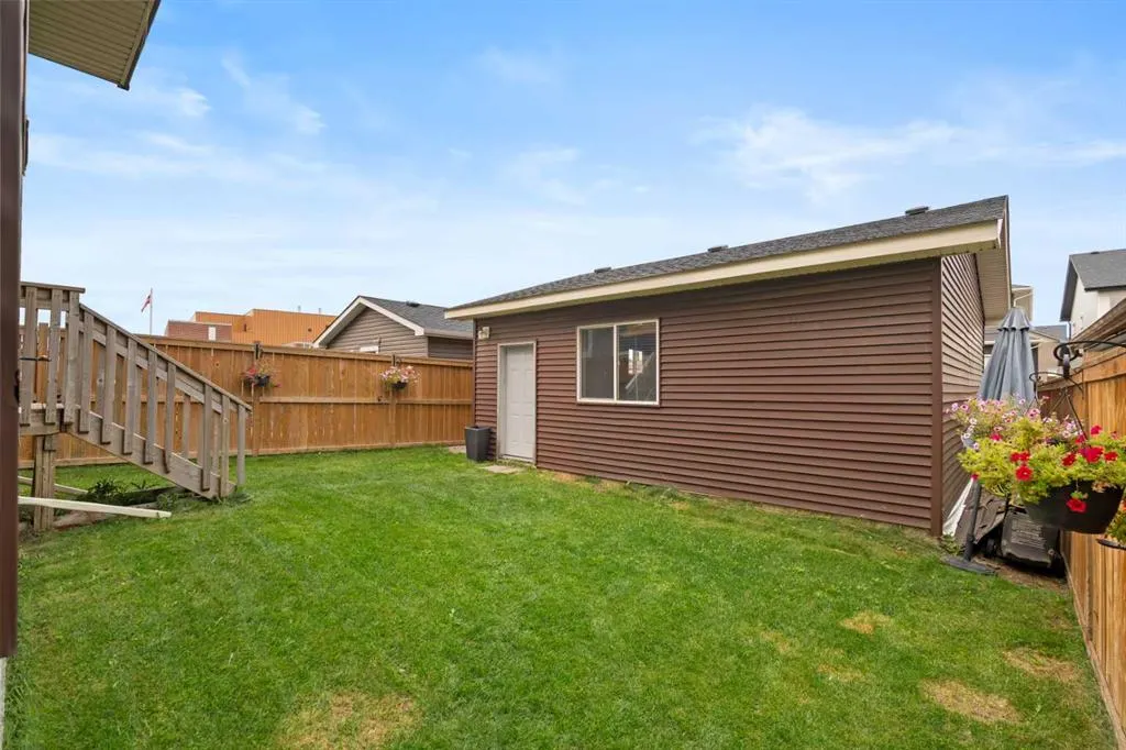 314 Evanston Way NW