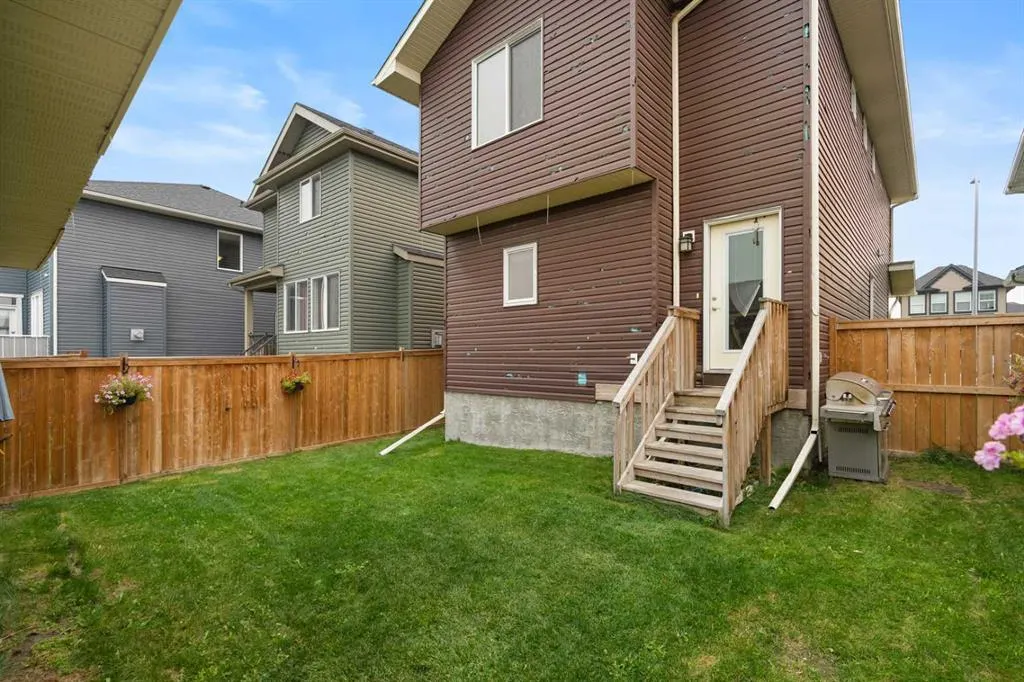 314 Evanston Way NW