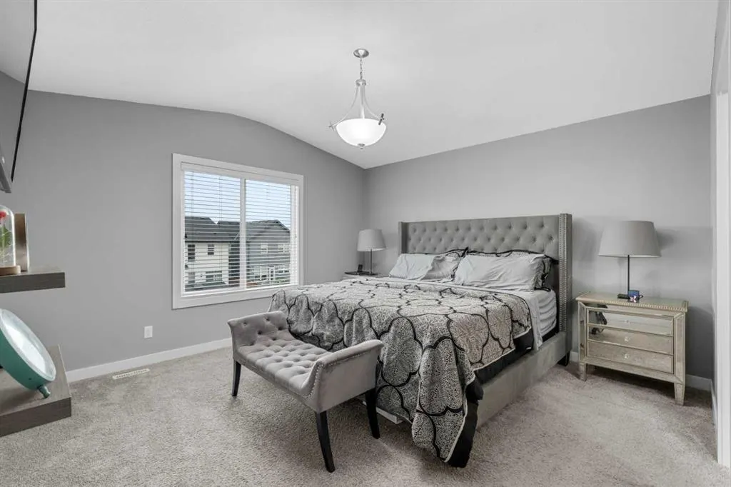 314 Evanston Way NW
