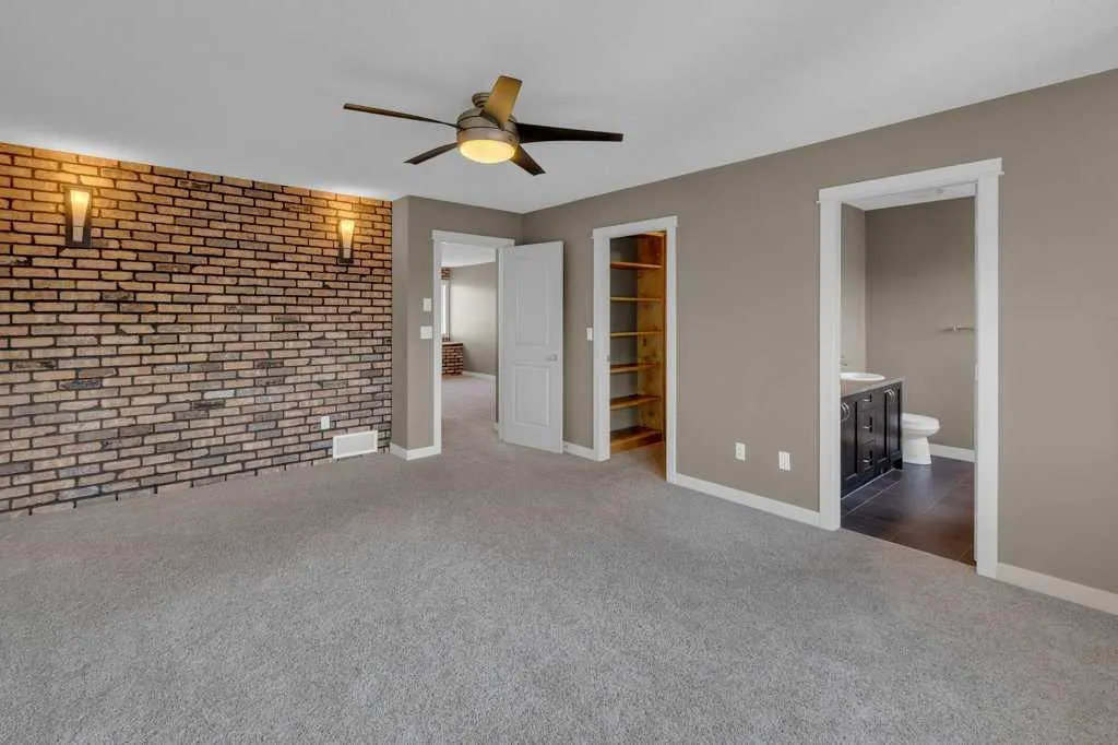 17 Luxstone Rise SW