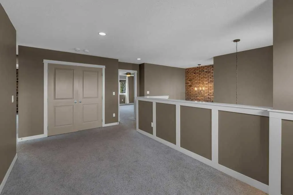 17 Luxstone Rise SW