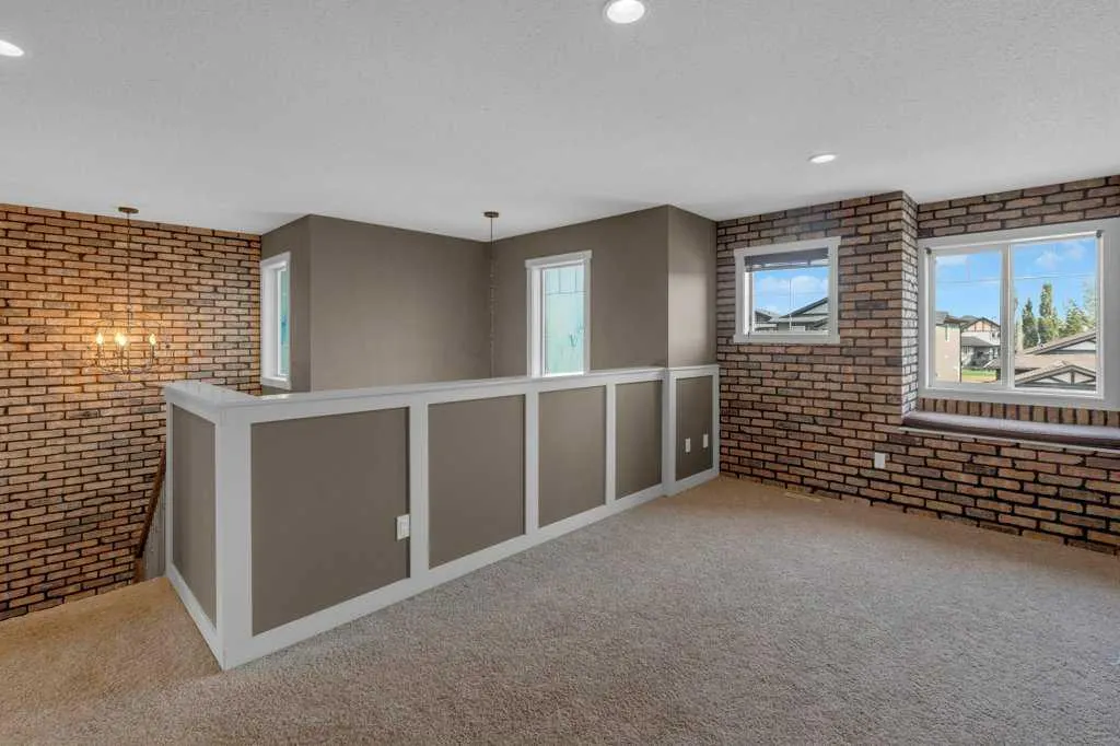 17 Luxstone Rise SW
