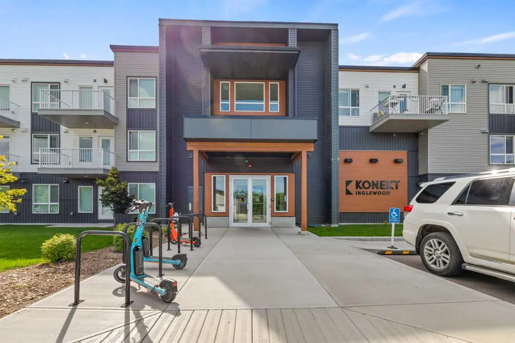 1605 17 Street SE, #302
