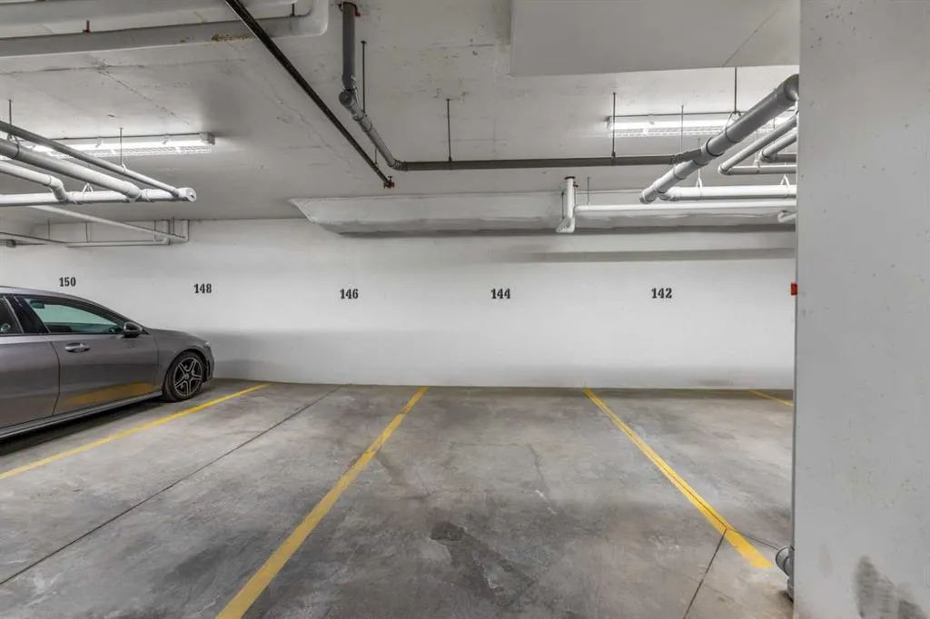 1605 17 Street SE, #302