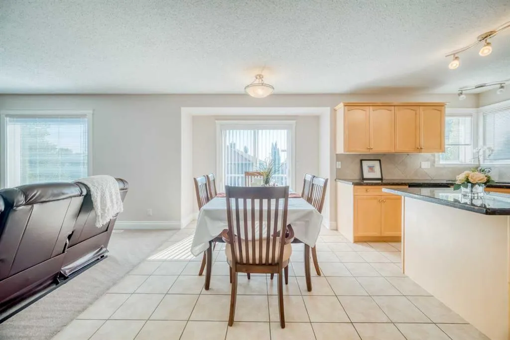 141 Royal Abbey Court NW