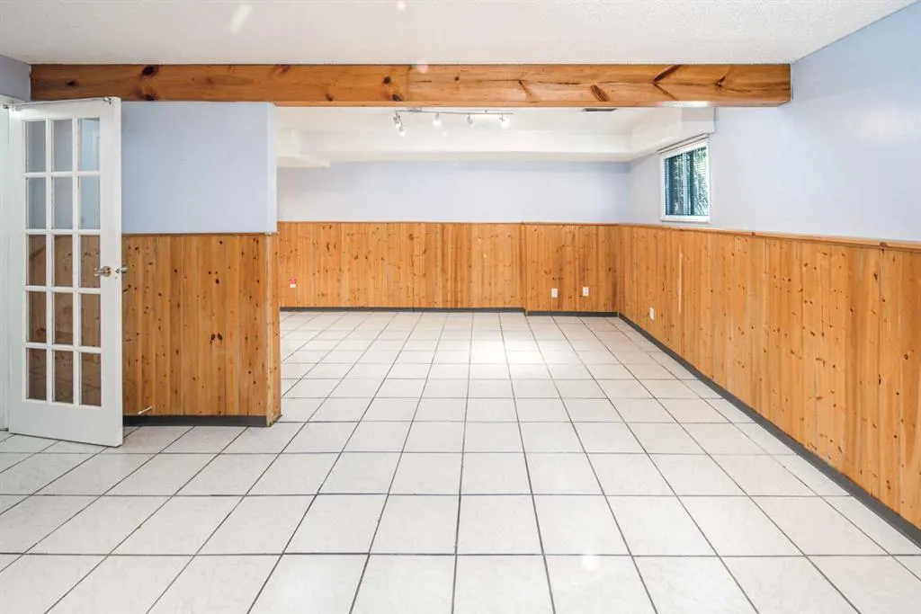 83 Edgeford Way NW
