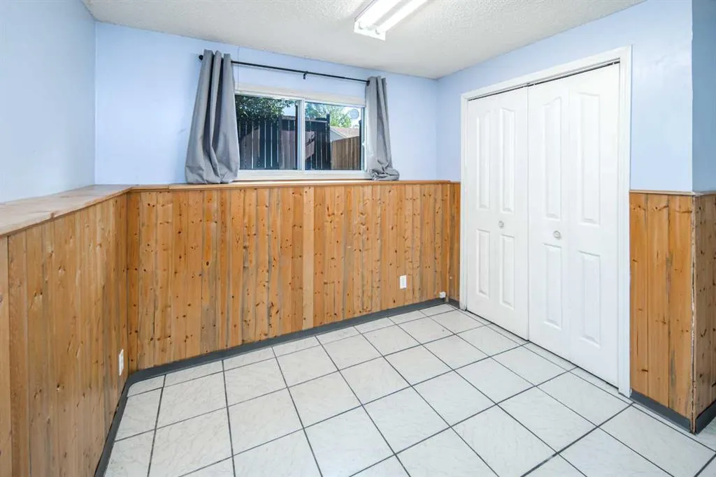 83 Edgeford Way NW