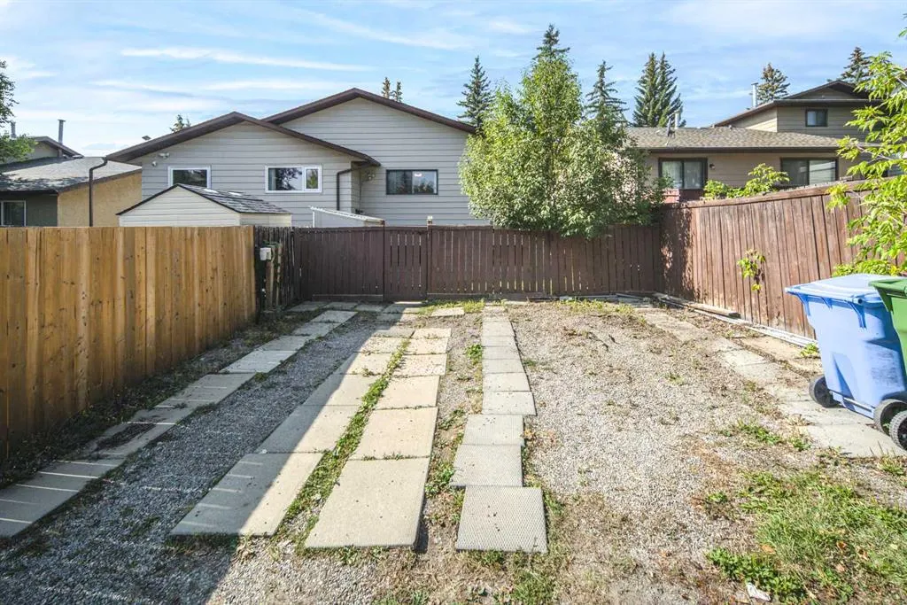 83 Edgeford Way NW