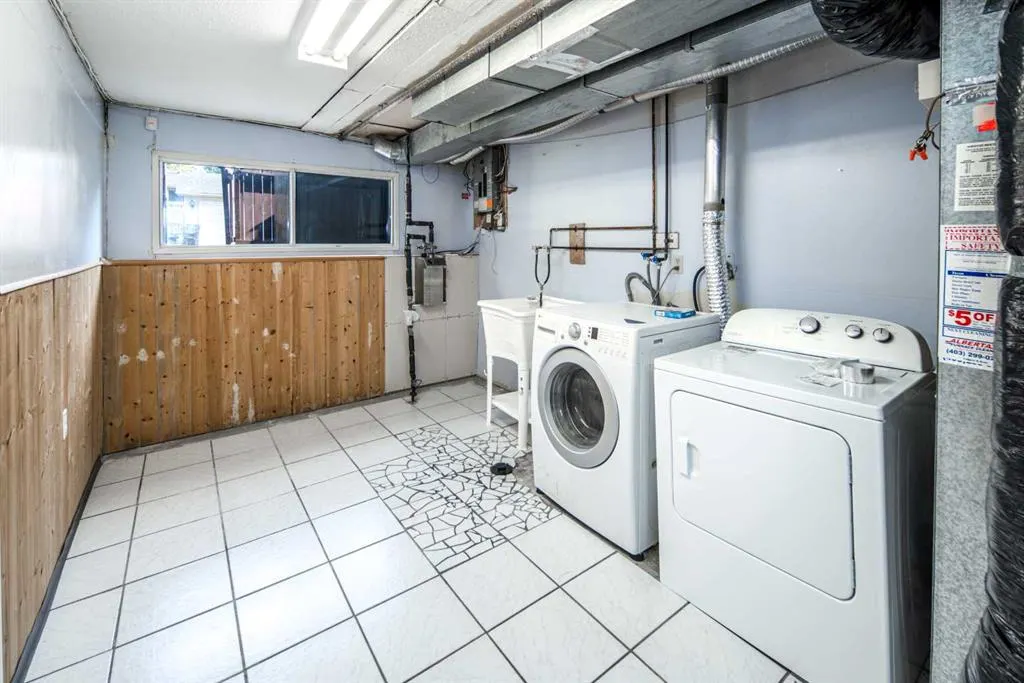 83 Edgeford Way NW