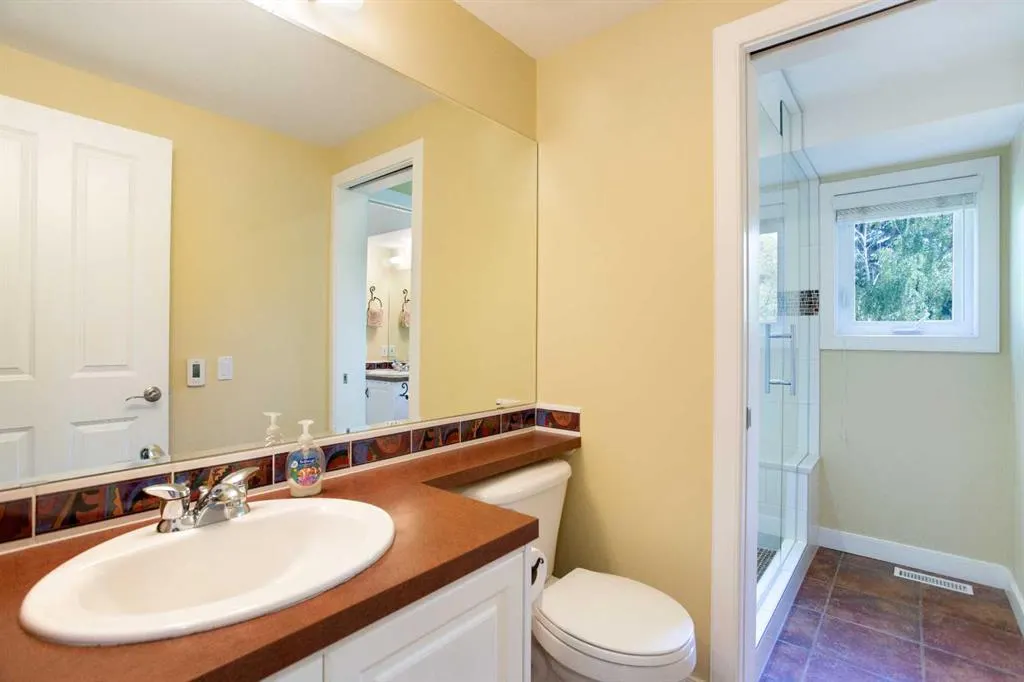 2 Varston Place NW