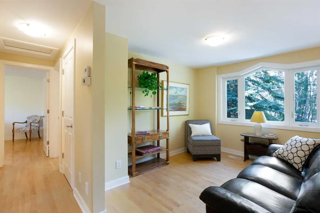 2 Varston Place NW