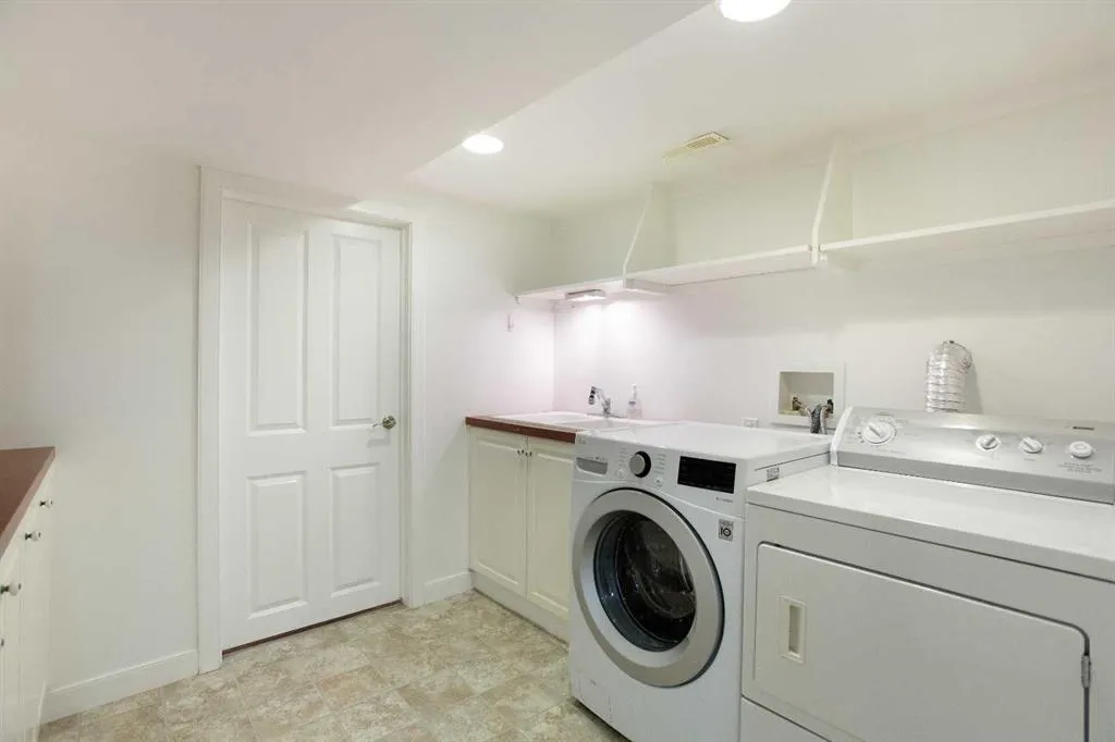 2 Varston Place NW