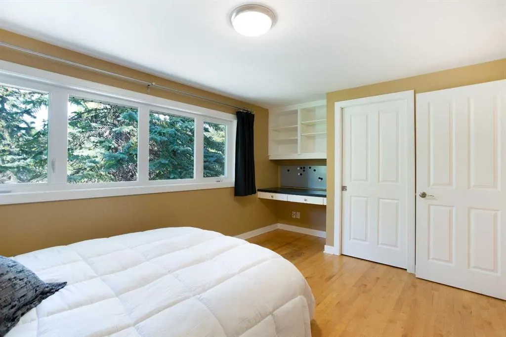 2 Varston Place NW
