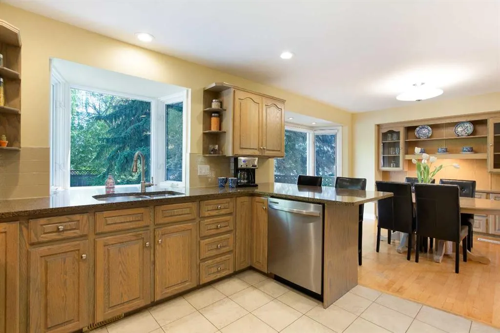2 Varston Place NW