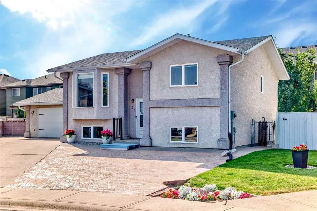 43 Staffordville Crescent N