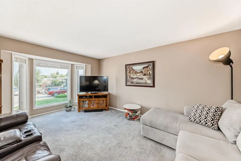 43 Staffordville Crescent N