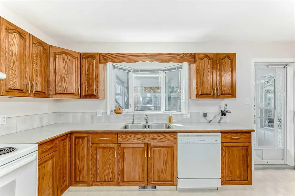 43 Staffordville Crescent N