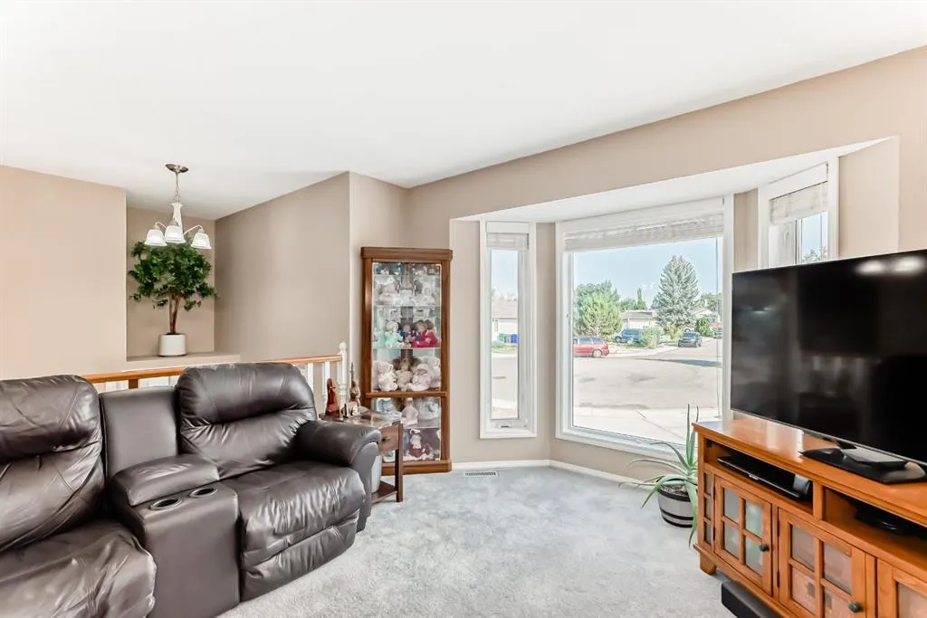 43 Staffordville Crescent N