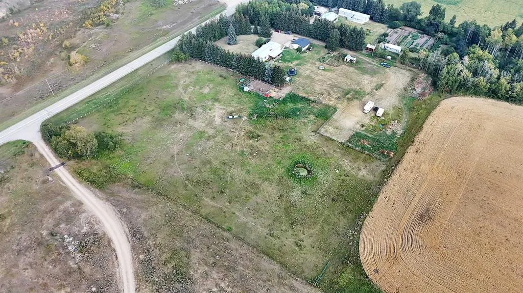 395039 Highway 761