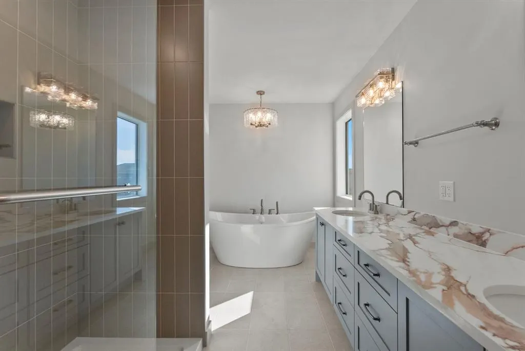 723 Mandalay Link